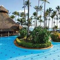 Hotel-Barcelo-Bavaro-Palace-Pool